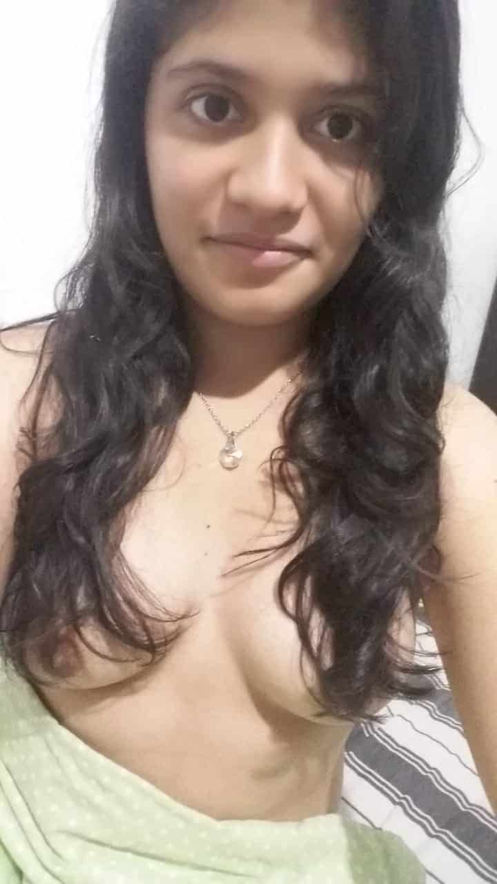 Desi nude girl selfie