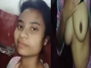 Bengali college girlfriend showing big