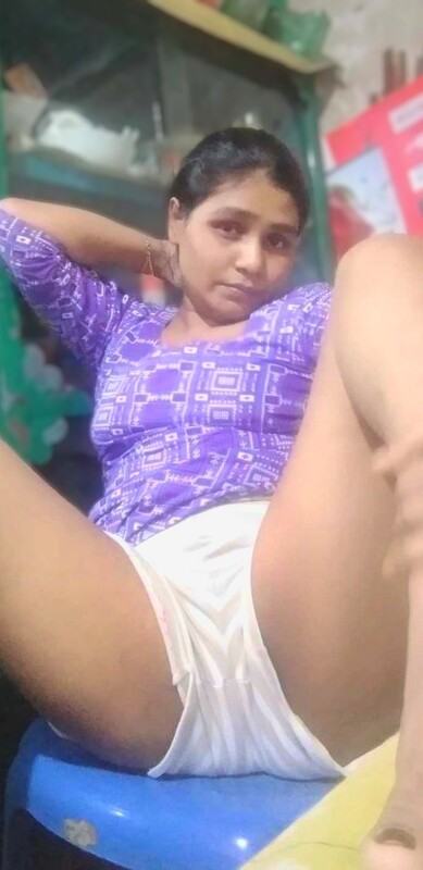 village desi girl naughty nude photos
