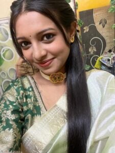 gorgeous young bhabhi hot topless unseen