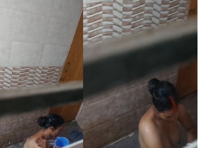 naked mom bathing caught by horny son for