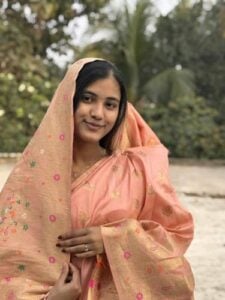 round ass desi girl nude tempting photos