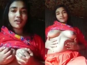 village girl pressing boobs topless viral