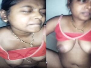 boudi with horny expression while riding