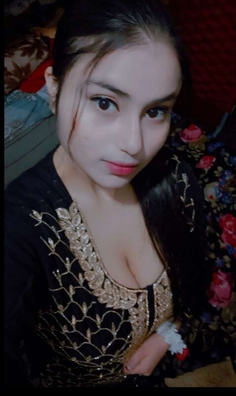 tanker MILF nude body showing before sex with