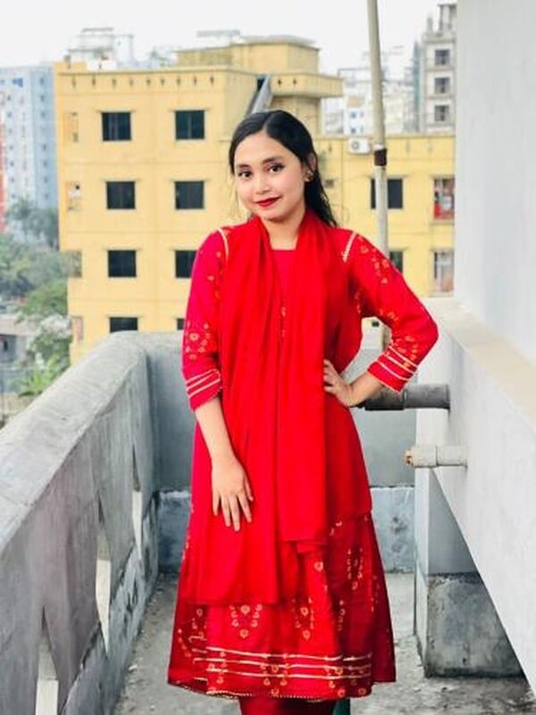 Kolkata IT girl nude selfies trending viral