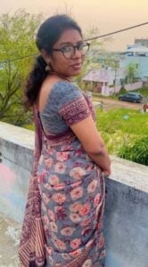 boobs show in car by Tamil aunty and nude