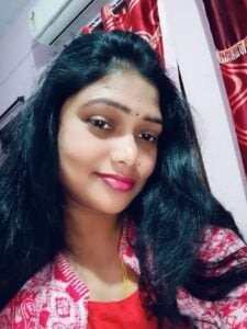 village housewife sitting nude and spreading pussy