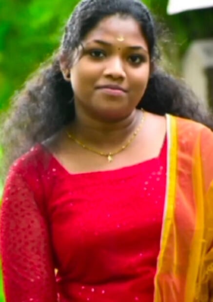 curly hair mallu girl big boobs showing