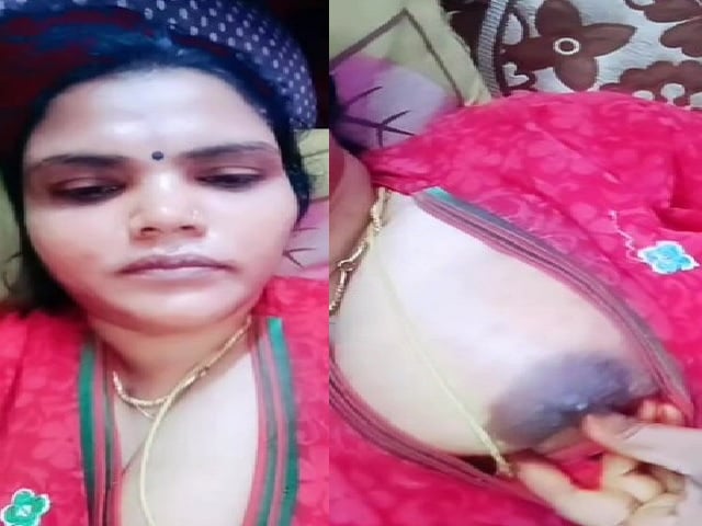 cheating bhabhi shows boobs and pussy to secret